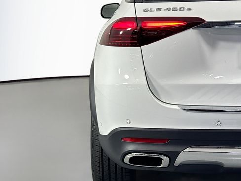 New 2026 Mercedes-Benz GLE 450e 4MATIC image 14
