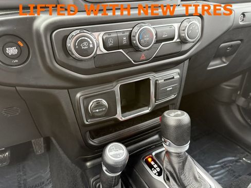 Used 2021 Jeep Wrangler Unlimited Sport image 18