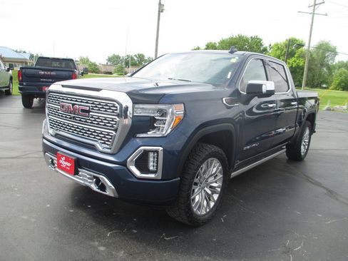 Used 2019 GMC Sierra 1500 Denali w/ Denali Ultimate Package AWD/4WD image 11