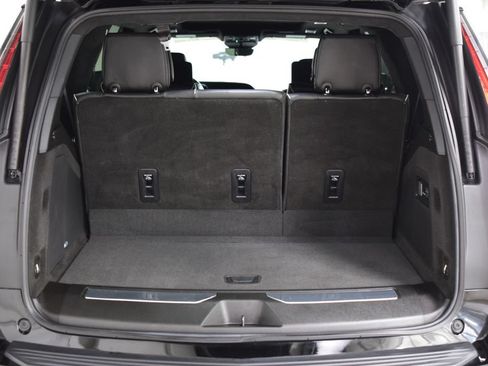 Used 2024 Cadillac Escalade Sport Platinum w/ Heavy-Duty Trailer Package AWD/4WD image 24