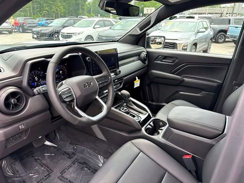 Used 2026 Chevrolet Colorado Trail Boss AWD/4WD image 17