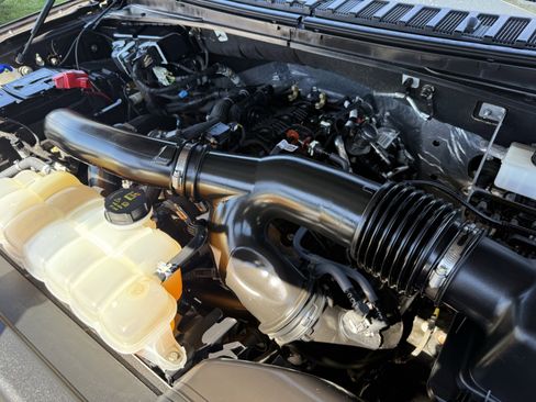 Used 2024 Ford Expedition Limited image 36