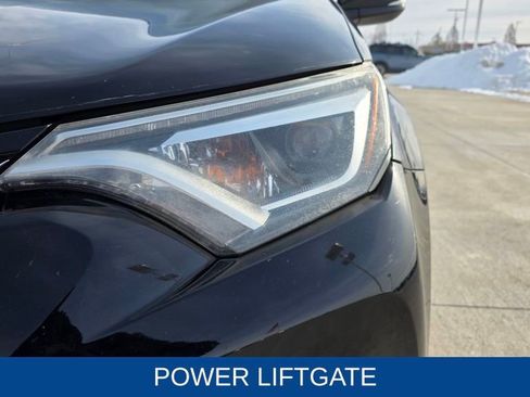 Used 2016 Toyota RAV4 Limited image 11