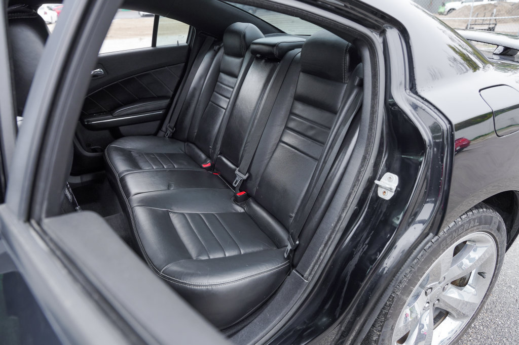 Used 2011 Dodge Charger R/T RWD image 37