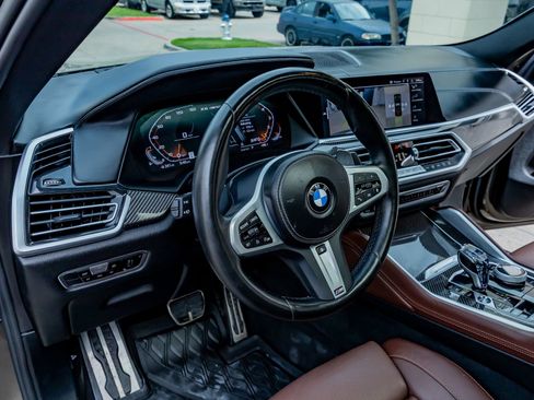 Used 2022 BMW X6 M50i w/ Executive Package AWD/4WD image 12