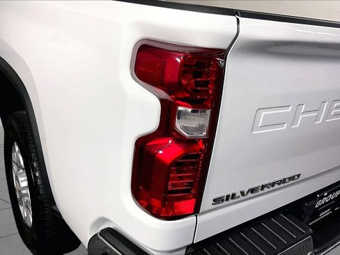 Used 2024 Chevrolet Silverado 2500 LT w/ Texas Edition AWD/4WD image 28