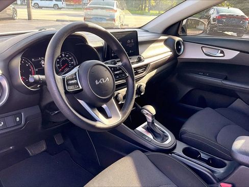 Used 2023 Kia Forte LXS w/ LXS Technology Package FWD image 13