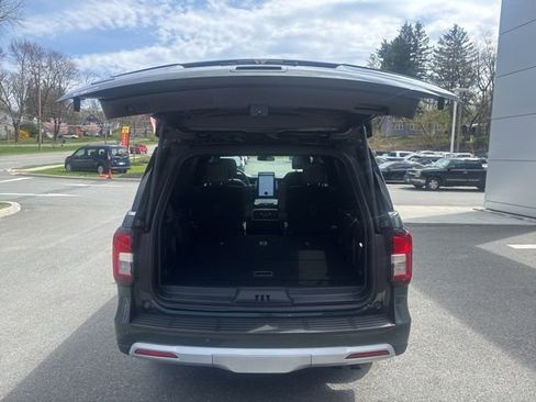Used 2022 Ford Expedition Timberline AWD/4WD image 9
