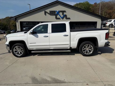 Used 2017 GMC Sierra 1500 SLT w/ SLT Premium Package image 6