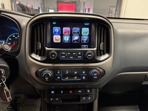 Used 2016 Chevrolet Colorado Z71 AWD/4WD image 29
