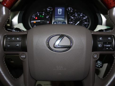 Used 2012 Lexus GX 460 w/ Comfort Plus Pkg AWD/4WD image 17