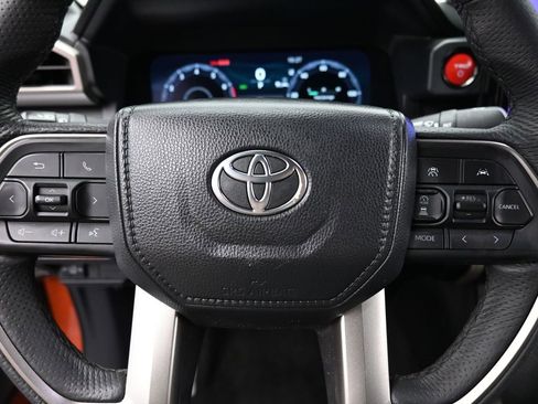 Certified 2025 Toyota Tacoma TRD Off-Road image 12