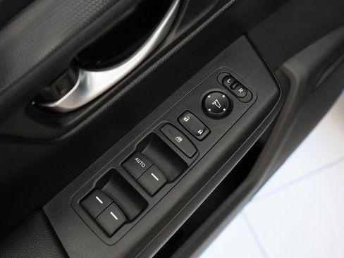 Certified 2023 Honda CR-V LX image 13