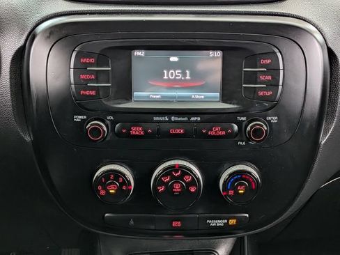 Used 2016 Kia Soul + FWD image 23