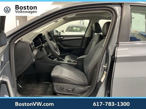 New 2026 Volkswagen Jetta SE FWD image 7