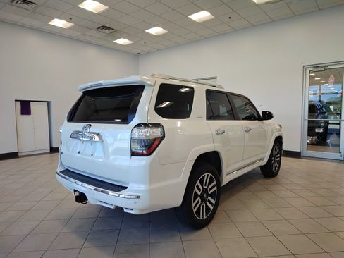 Used 2023 Toyota 4Runner Limited AWD/4WD image 3