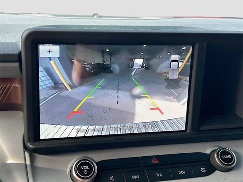 Used 2024 Ford Maverick Lariat w/ 4K Tow Package image 14