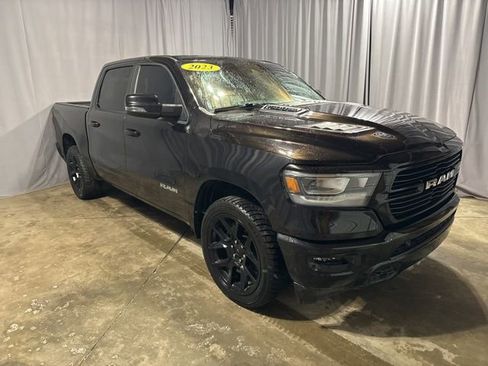 Used 2023 RAM 1500 Laramie AWD/4WD image 9