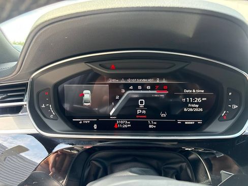 Used 2023 Audi S8 AWD/4WD image 21
