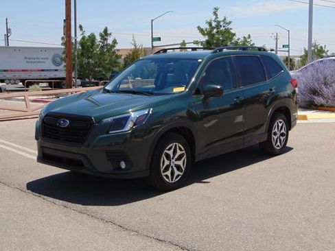 Certified 2023 Subaru Forester Premium AWD/4WD image 8
