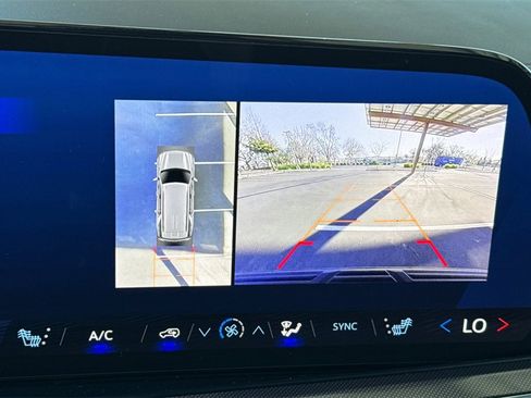 Used 2025 Chevrolet Tahoe RST image 30