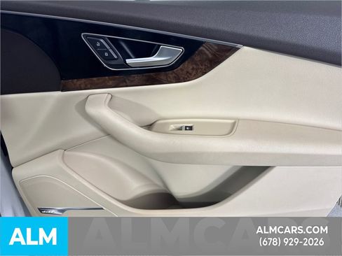 Used 2017 Audi Q7 3.0T Prestige image 15