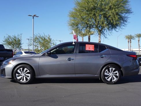 Certified 2025 Nissan Altima 2.5 S image 2