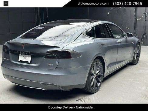 Used 2013 Tesla Model S Performance image 6