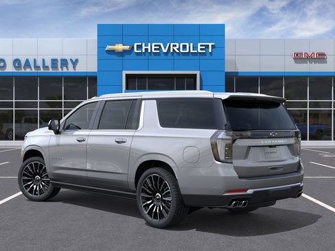 New 2026 Chevrolet Suburban High Country image 3