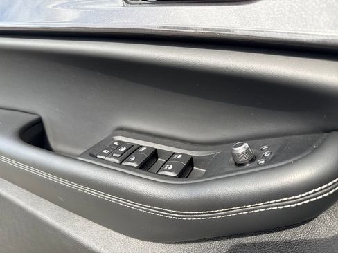 Used 2022 Jeep Grand Cherokee Laredo w/ Luxury Tech Group I image 14