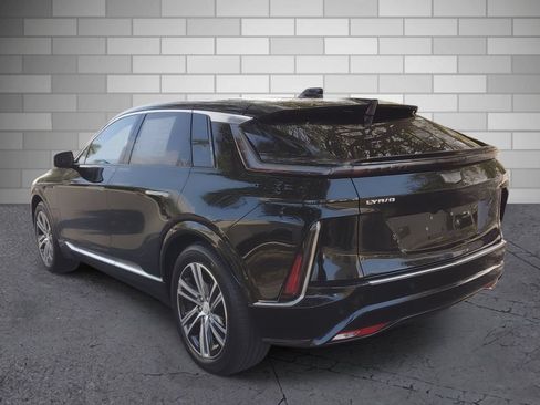 Certified 2024 Cadillac Lyriq Luxury RWD image 3