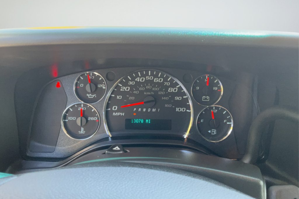 Certified 2025 GMC Savana 2500 w/ Driver Convenience Package RWD image 13