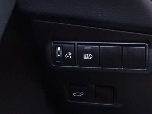 Certified 2022 Toyota Corolla Cross XLE w/ Convenience Package AWD/4WD image 40
