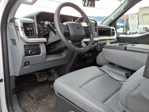 New 2024 Ford F550 4x4 SuperCab Super Duty image 13