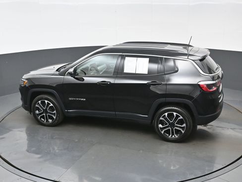 Used 2023 Jeep Compass Limited AWD/4WD image 30