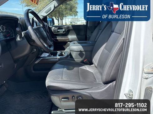 Used 2021 Chevrolet Silverado 1500 LT Trail Boss w/ Convenience Package II image 11