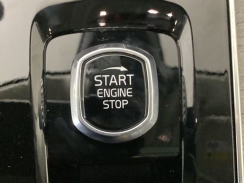 New 2026 Volvo XC90 B6 Ultra w/ Protection Package image 28