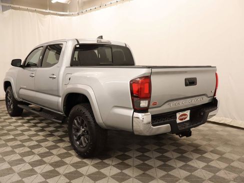 Used 2022 Toyota Tacoma SR5 image 3