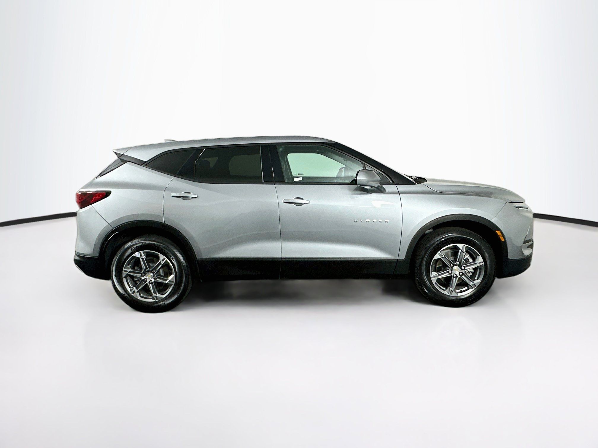Used 2026 Chevrolet Blazer LT FWD image 10