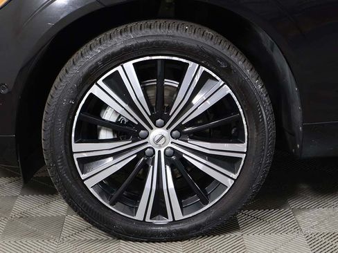 Used 2023 Volvo XC60 B5 Plus w/ Climate Package AWD/4WD image 27