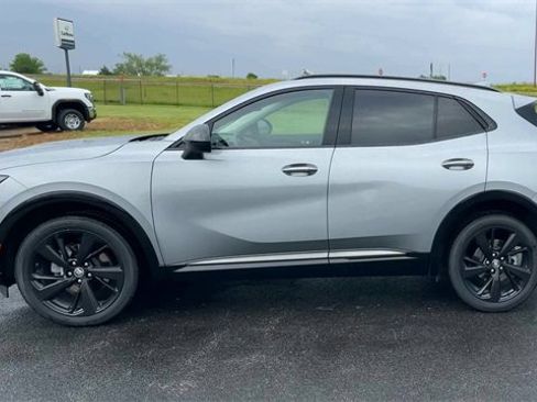 Certified 2023 Buick Envision Essence w/ Sport Touring Package image 5