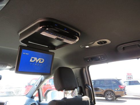 Used 2020 Chrysler Pacifica Touring w/ S Appearance Package image 25