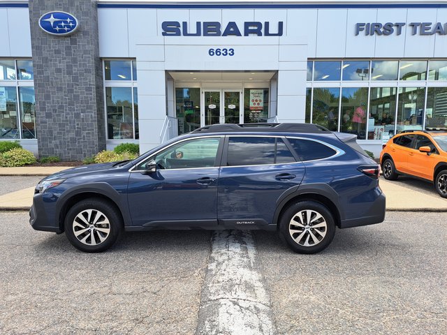 Certified 2025 Subaru Outback Premium AWD/4WD image 3