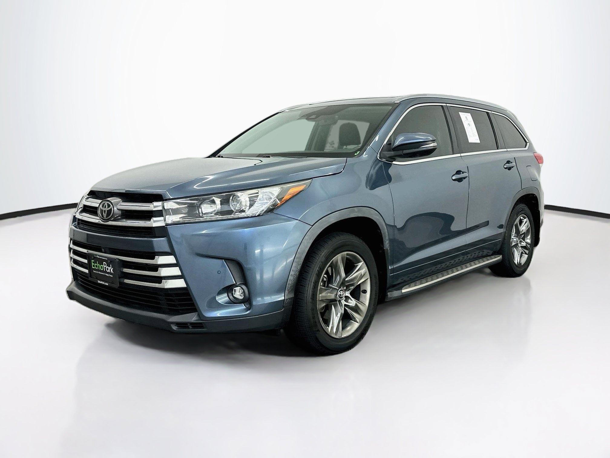 Used 2019 Toyota Highlander Limited Platinum AWD/4WD image 3