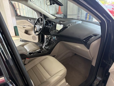 Used 2016 Ford Escape Titanium FWD image 44