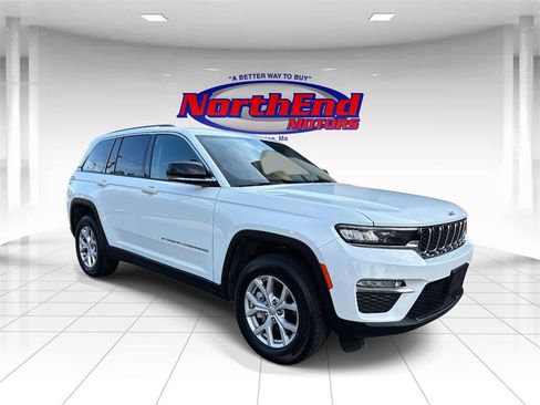 Used 2022 Jeep Grand Cherokee Limited image 2