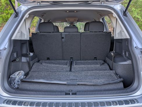 Used 2024 Volkswagen Tiguan S w/ MDO Package, Three-Row image 18