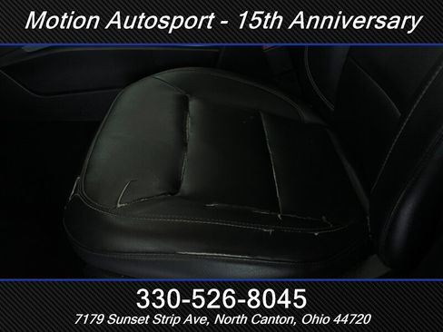 Used 2020 Ford Explorer XLT w/ Equipment Group 202A AWD/4WD image 32
