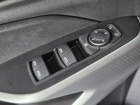 New 2026 Chevrolet Trax RS w/ Driver Confidence Package FWD image 24