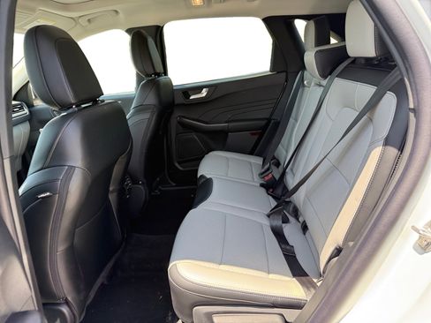 New 2025 Ford Escape PHEV image 16